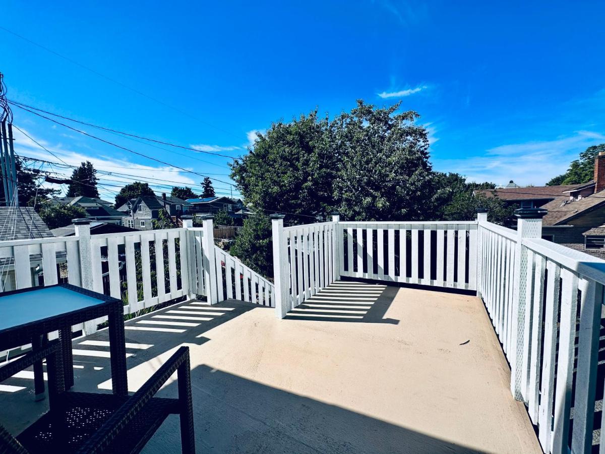 Tacoma 2 Bedrooms 1 Baths Sleep 5 With Compact Kitchen Eksteriør bilde