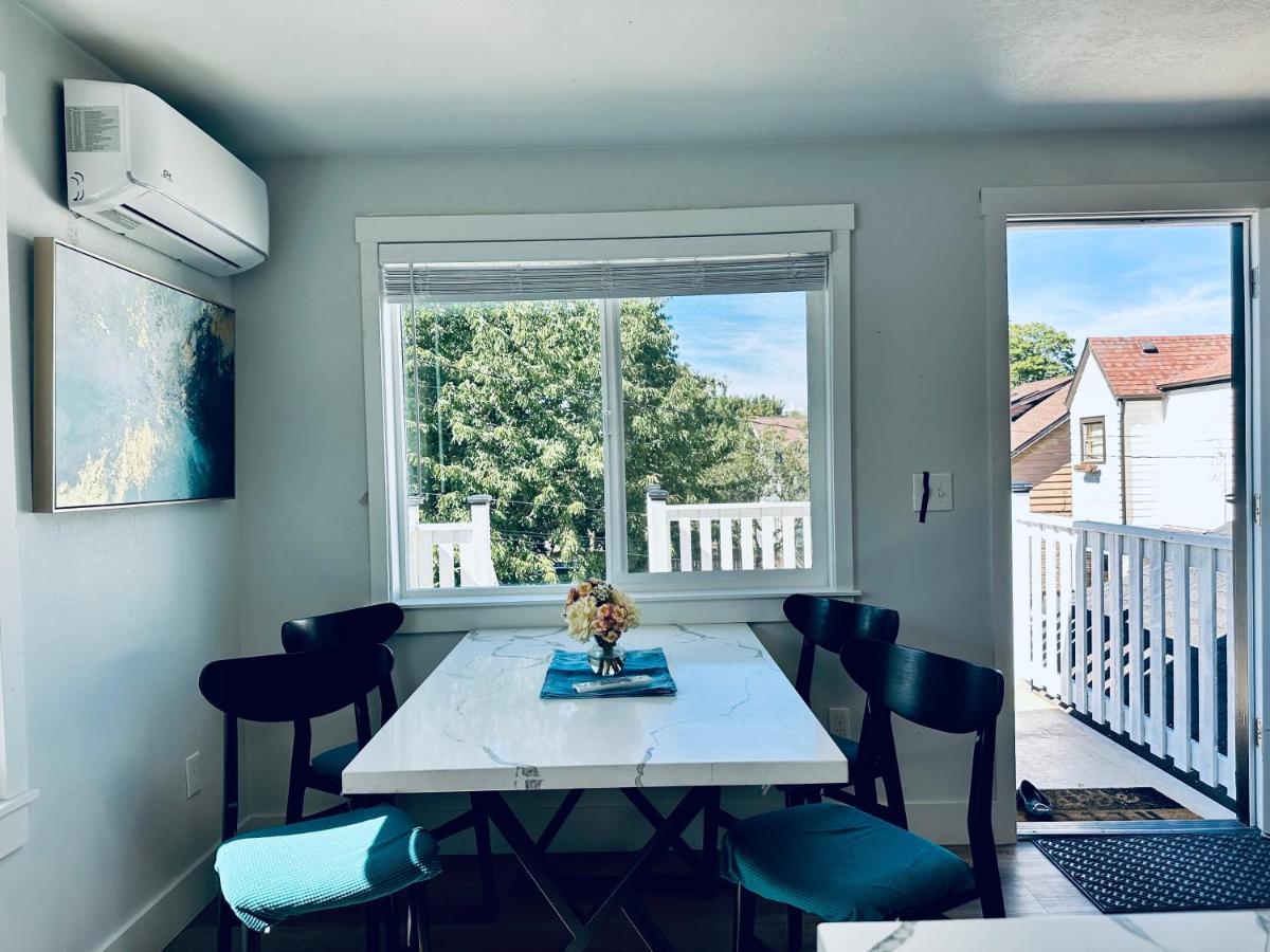 Tacoma 2 Bedrooms 1 Baths Sleep 5 With Compact Kitchen Eksteriør bilde